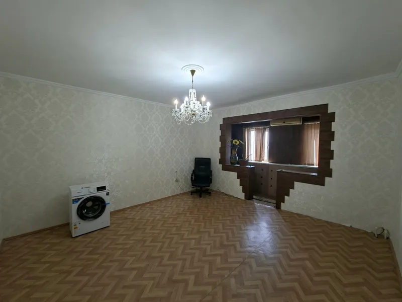 Продается квартира 2/9/9 м.Риезий Паркентский рын. 1