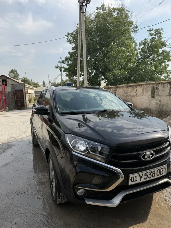 Lada Xray Cross 1.8 2