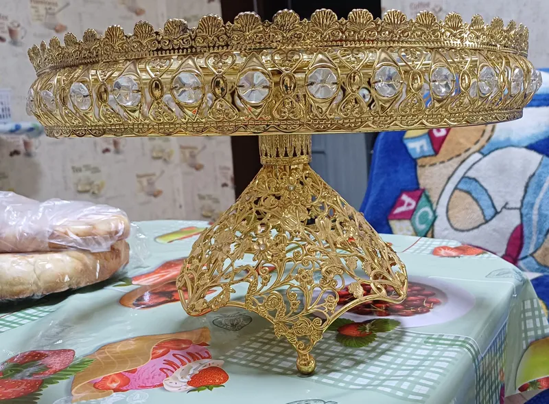 продаётся подставки для интерьера кухни стола 3