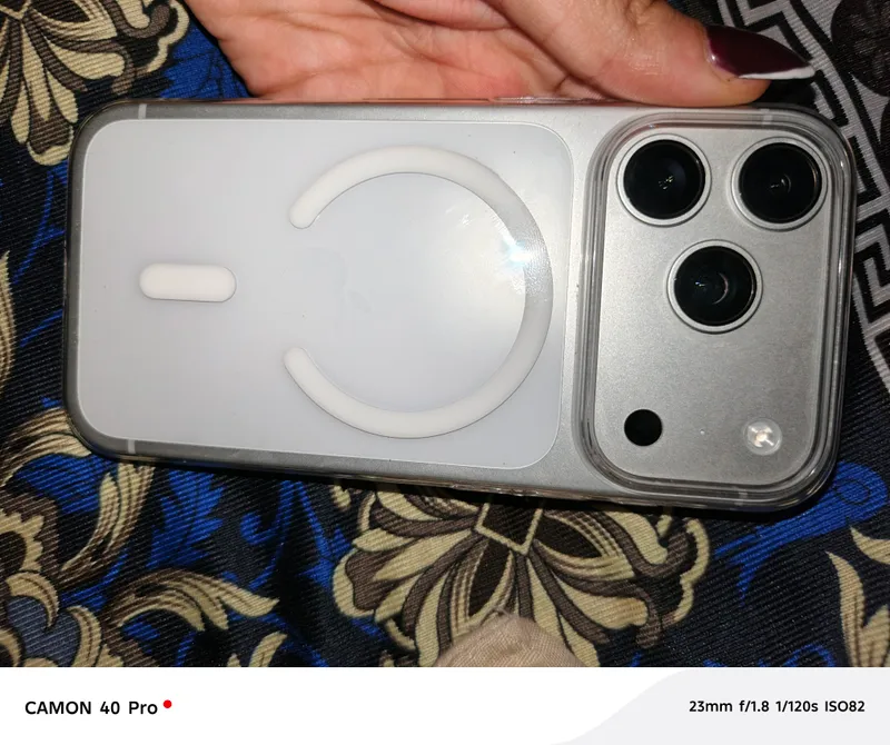 17 Pro eSIM 1 17 Pro eSIM 1