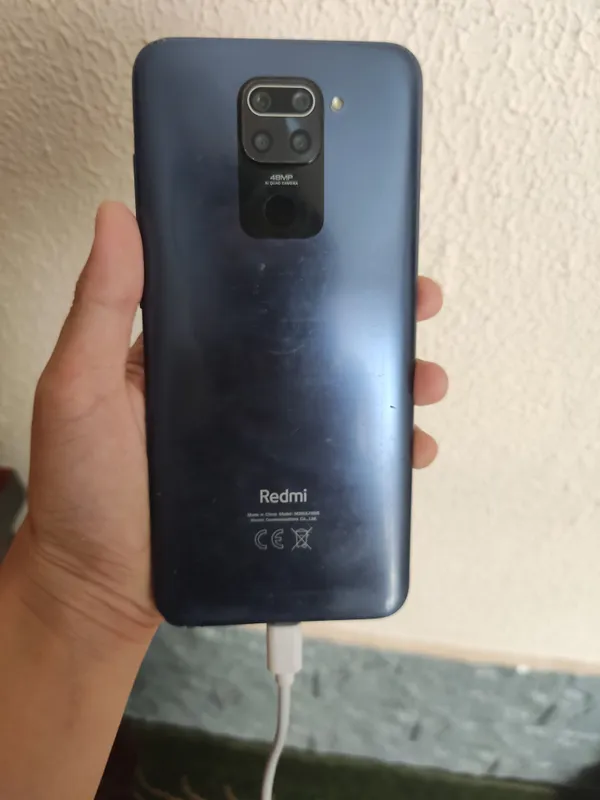 Redmi Note 9 ekrani singan