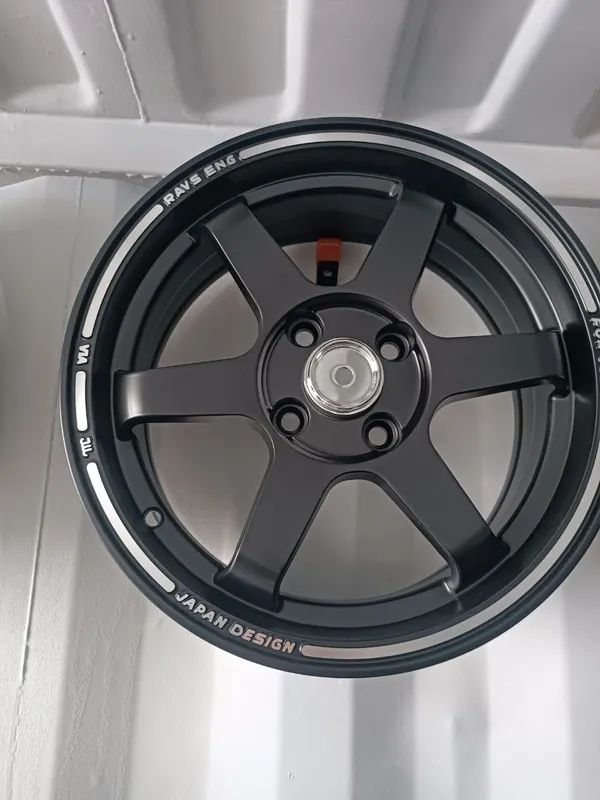 15 R diska universal Nexa Onix Saprk Cobolt Jentra Lasetti Epica 4