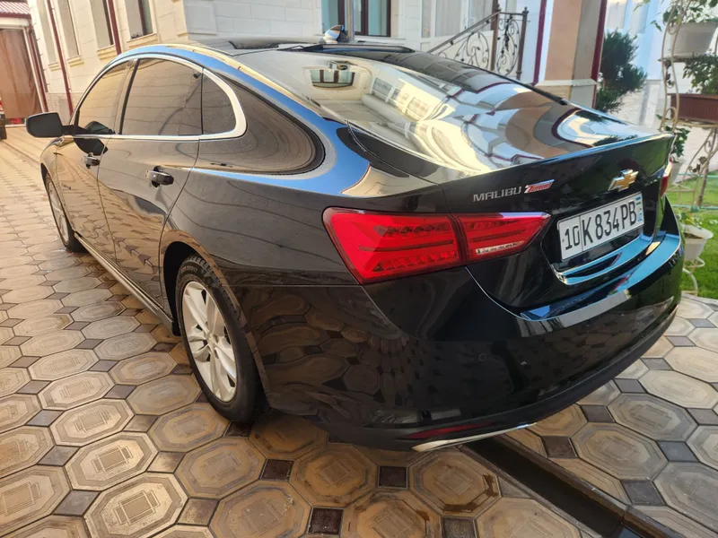 Malibu Chevrolet Kirasaka Toza Ozimnki Tortta Baloni Yengi Ishi yoq 4