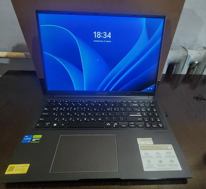 Asus vivobook 16x