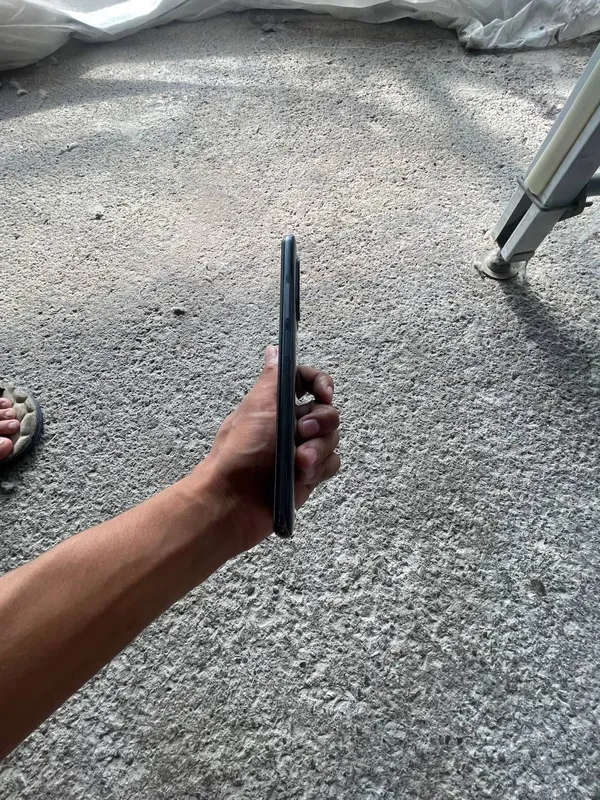 POCCO F3 1