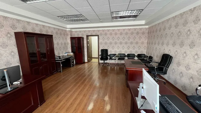 Сдам в аренду 2 этаж Бизнес центр, 175м2 на ул Абдулла Каххара, Бобура — фото 4