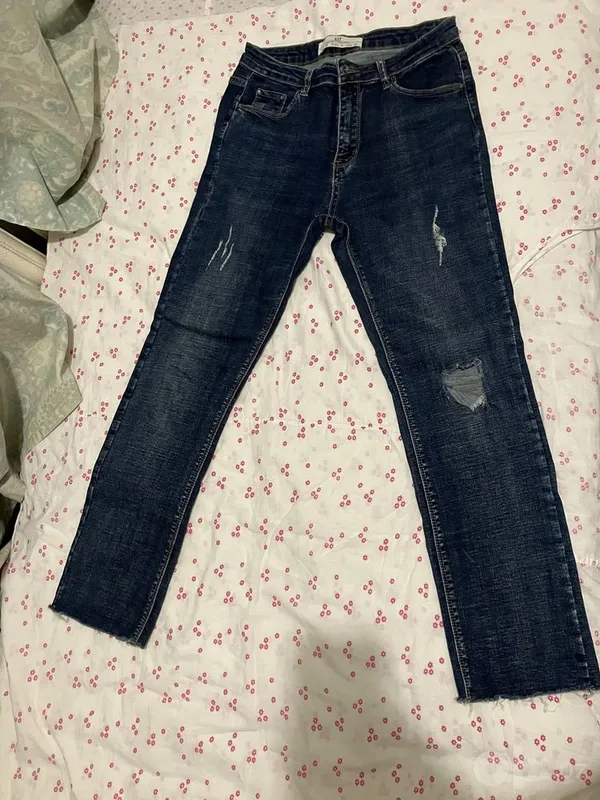 Cho‘ziluvchan denim shimlarni bepul beraman 1 Cho‘ziluvchan denim shimlarni bepul beraman 1