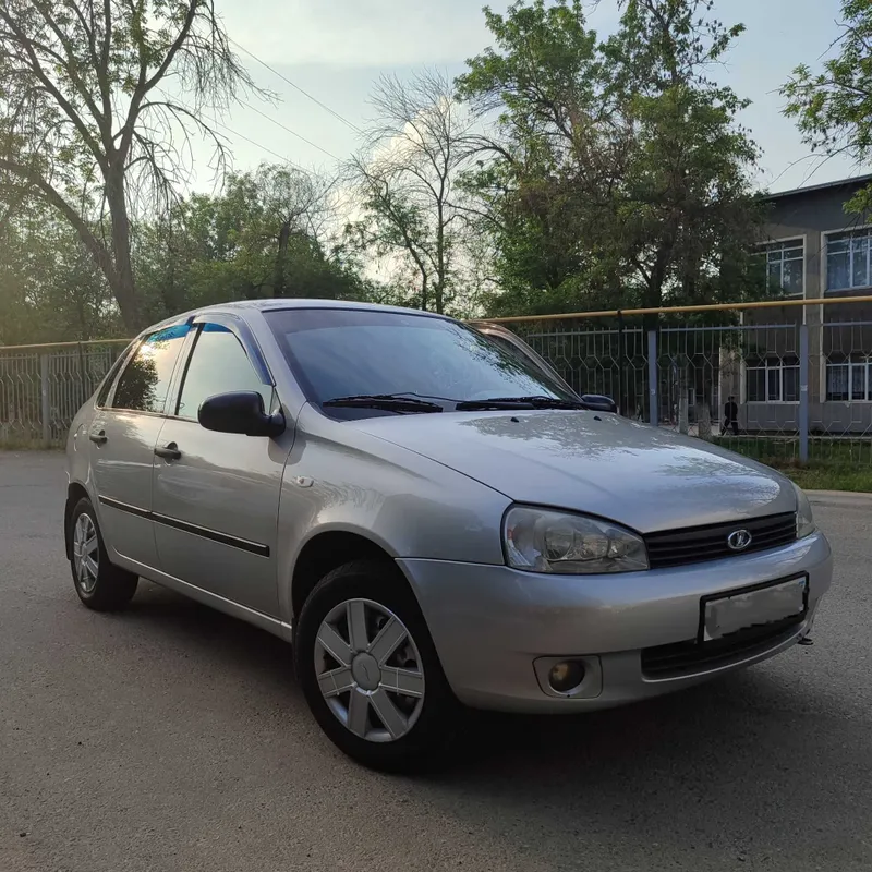 Продаю Lada Kalina седан — фото 1