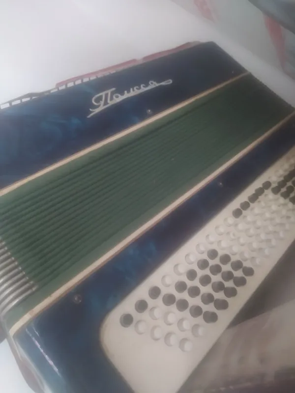 Продается 2 баяна