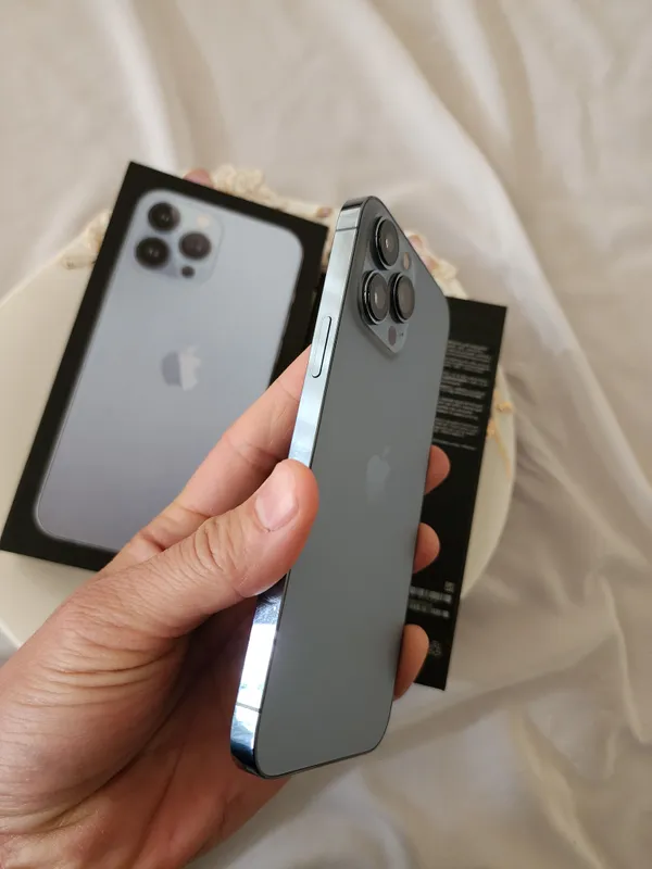 iPhone 13 Pro Max SIM+eSIM, 256 GB, ideal holatda, qutisi bor 9
