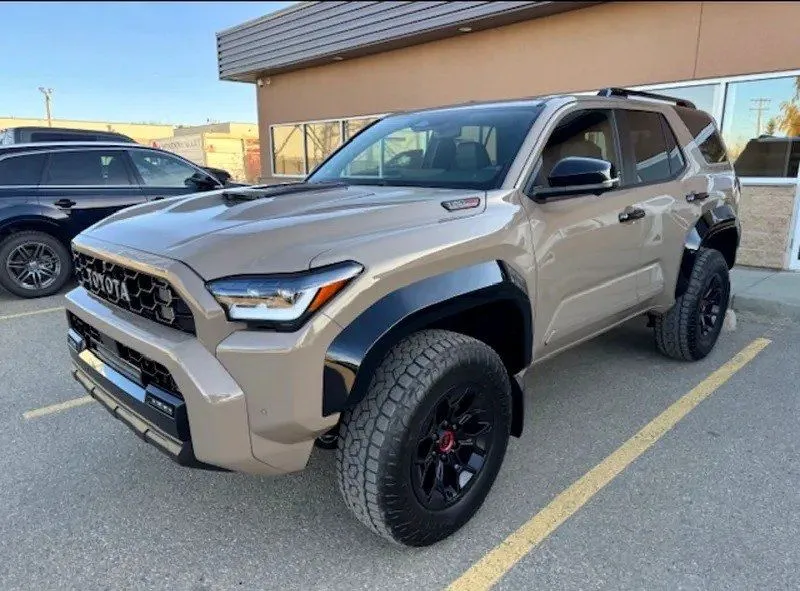 Toyota 4Runner TRD Pro / Trailhunter — фото 1