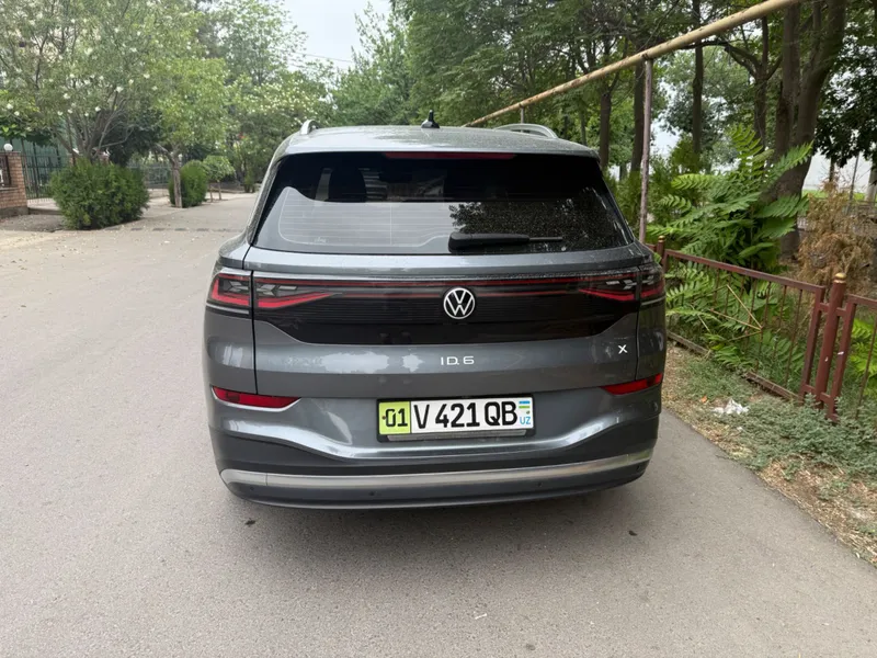 iD4 Crozz pure+ бела 1