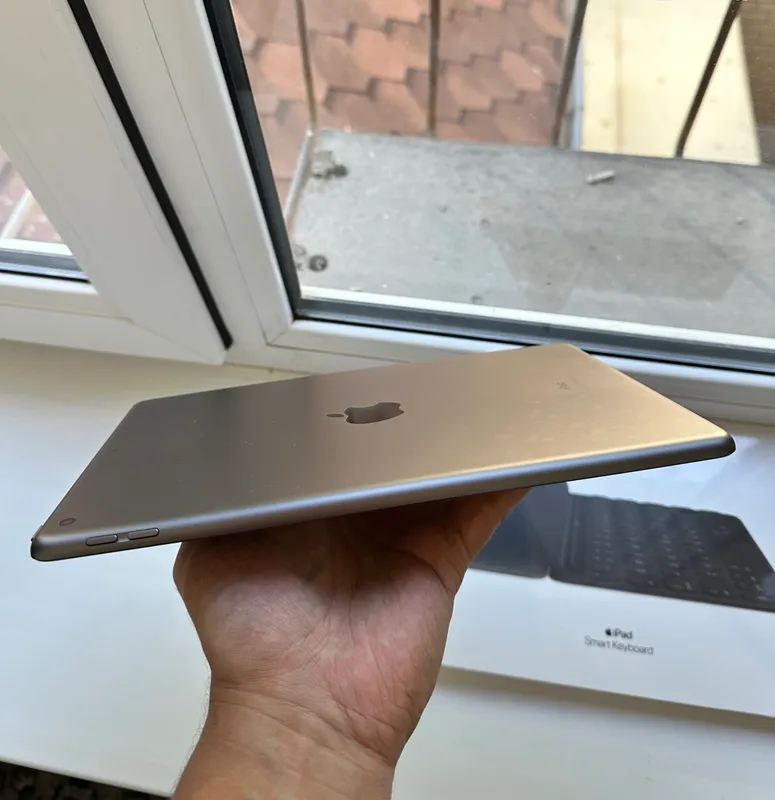 iPad 9 Gray 64GB +Smart Keyboard — фото 5 iPad 9 Gray 64GB +Smart Keyboard — фото 5