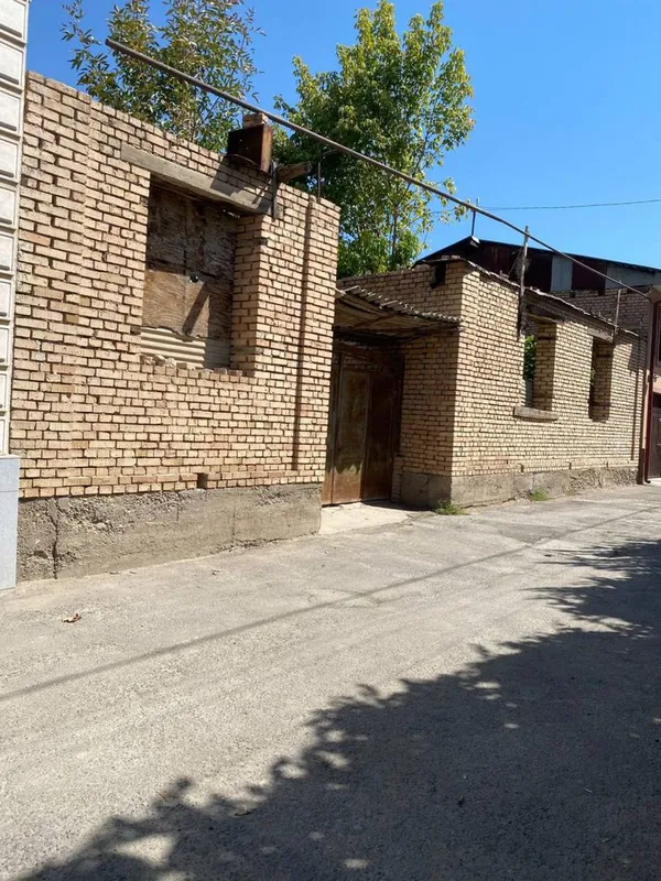 Йер сотилади Самарканд равоза 4-6 сотих Йер сотилади Самарканд равоза 4-6 сотих