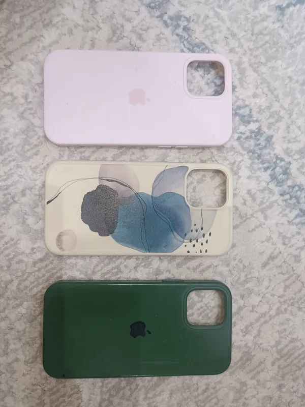 чехлы для iPhone 12