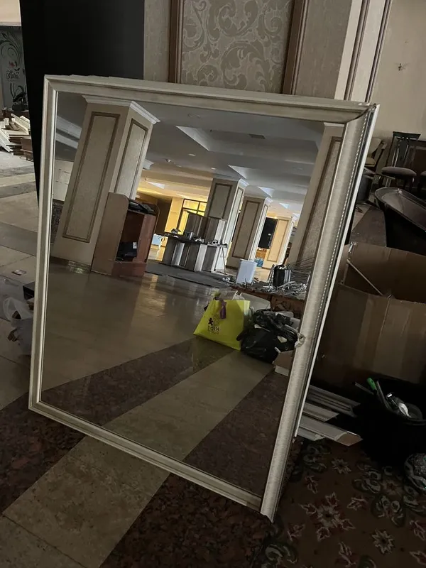 Зеркало 135х114 см оптом