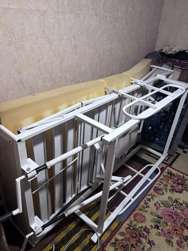 Продаю медицинскую кровать 1