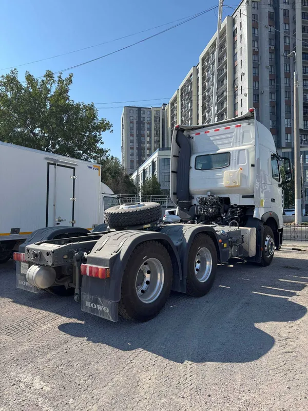Седельный тягач Howo-T7H 480 6x4 (пневмоподвеска, ретардер) 1 Седельный тягач Howo-T7H 480 6x4 (пневмоподвеска, ретардер) 1