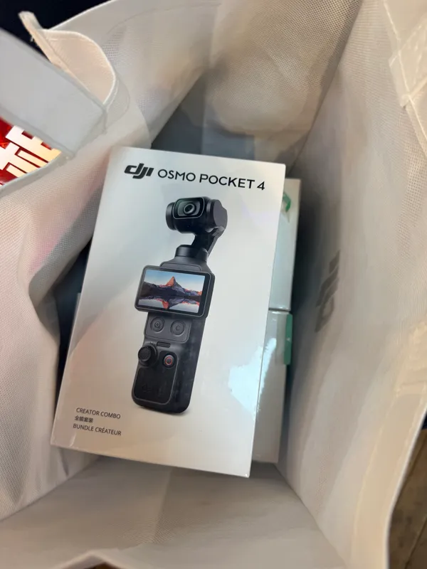 Dji osmo Pocket 4 Combo 3 Dji osmo Pocket 4 Combo 3