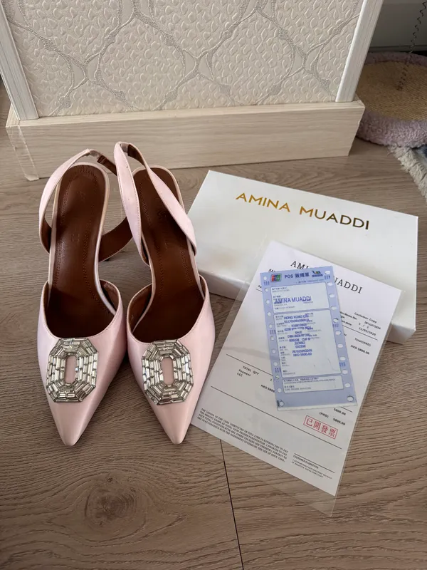 Amina Muaddi luks tuflisi 3 Amina Muaddi luks tuflisi 3