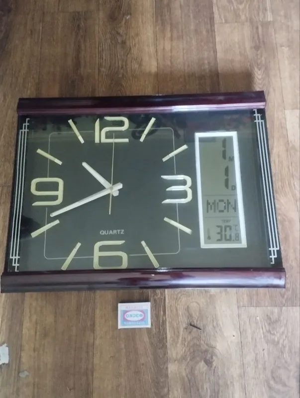 Продам настенные часы 5 Продам настенные часы 5
