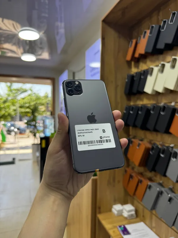 I PHONE 11 PRO MAX