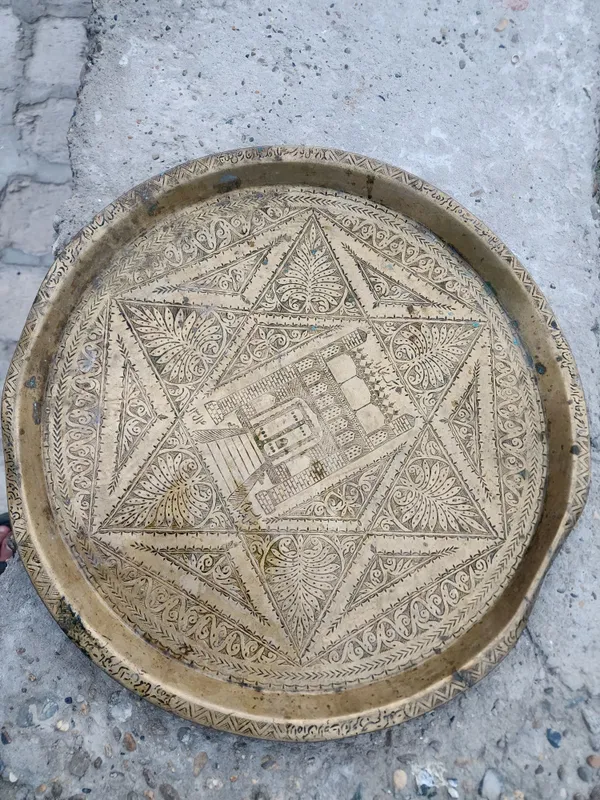 Антиквар Мис лали