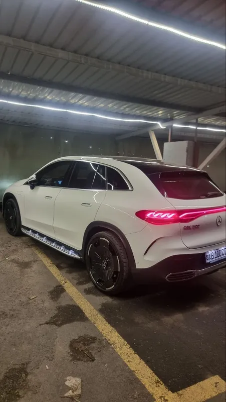 Mercedes Benz EQE 500 4MATIC SUV made in USA