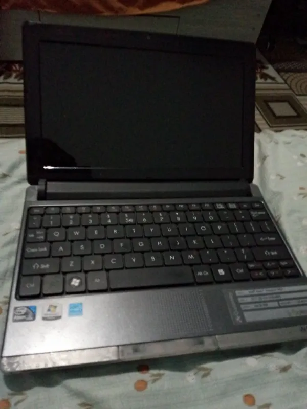 “Gateway netbook, USA, Intel Atom, ofis va o‘qish uchun”