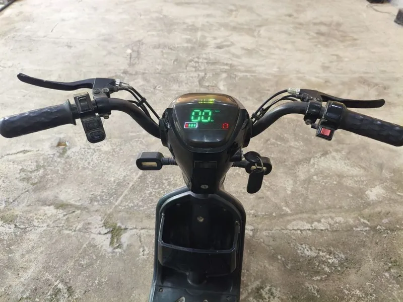 Продаётся скутер 4