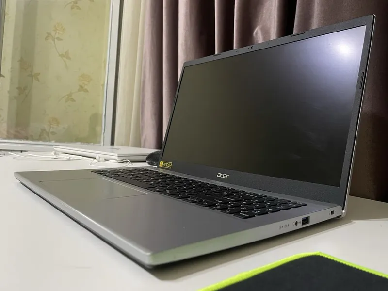 Игровой ноутбук Acer Aspire A315-59G-303U: Core i3-1215U, NVIDIA MX550 — фото 3