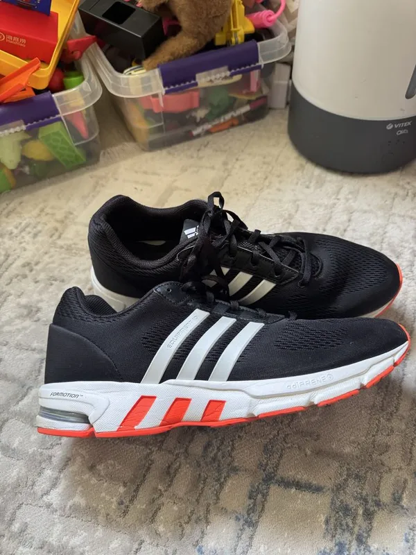 Кроссовки Adidas оригинал — фото 1