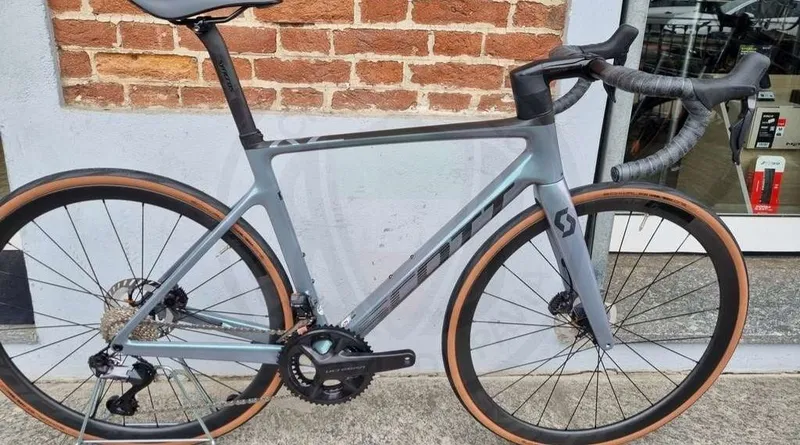 Шоссейный эндюренс Scott addict RC 15