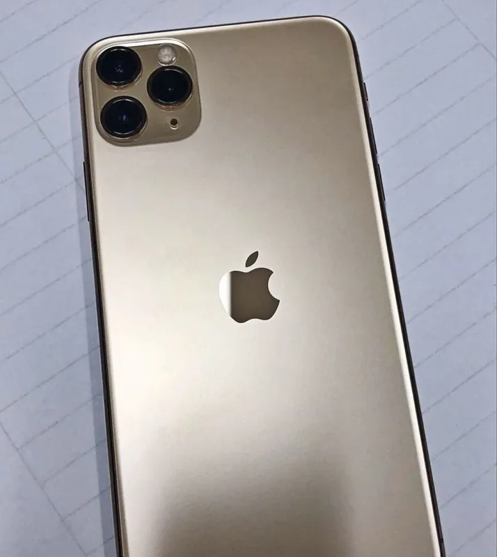 iPhone 11 Pro Max iPhone 11 Pro Max