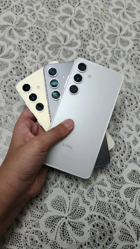Samsung S24 8/256gb 1
