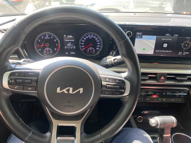 продается автомобиль KIA K-5 европейский вариант,пробег 29000 км — фото 1