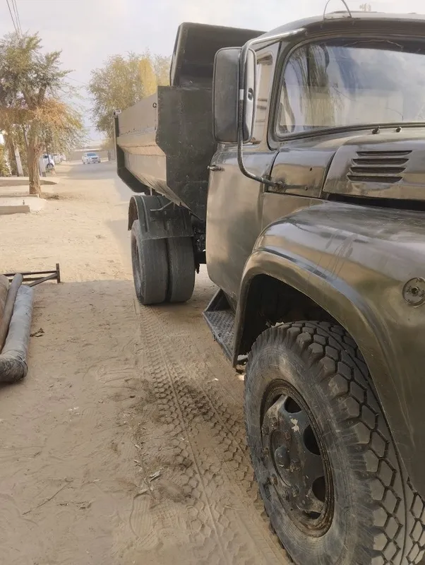 Zil satiladi 89 3 Zil satiladi 89 3