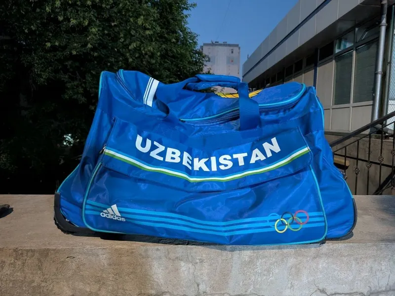Дорожная сумка Adidas. — фото 1