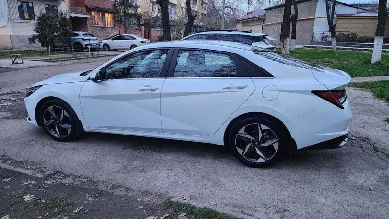 Hyundai Elantra. Белая ласточка с небольшим пробегом — фото 8 Hyundai Elantra. Белая ласточка с небольшим пробегом — фото 8