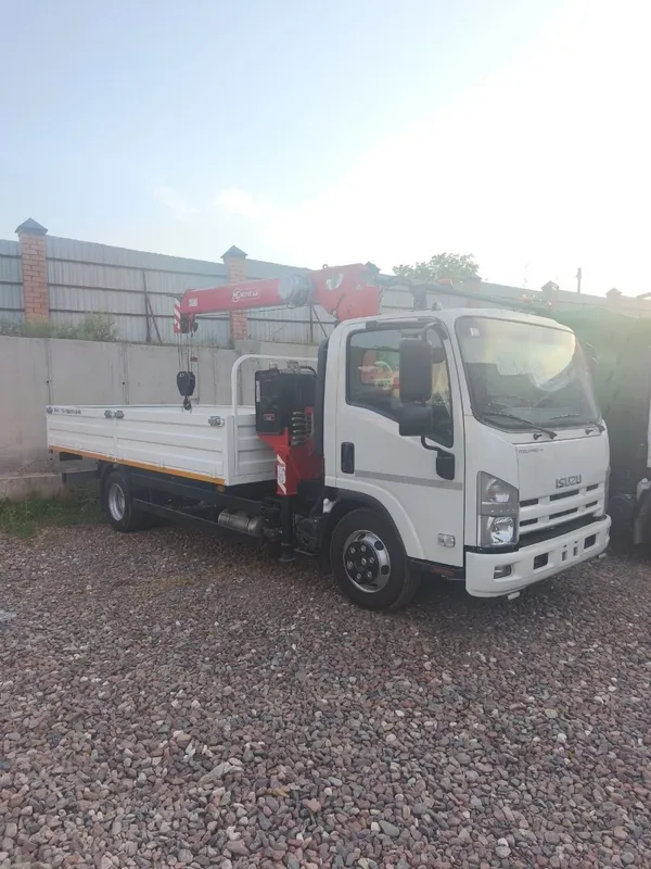 Кран манипулятор 3.2 тонн Isuzu