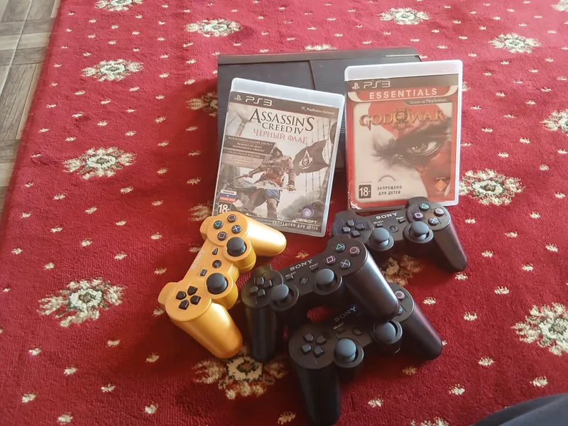 Playstation 3 продаётся срочна Playstation 3 продаётся срочна