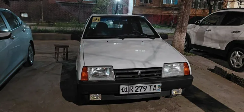 Легковой автомобиль Лада 2108 1 Легковой автомобиль Лада 2108 1