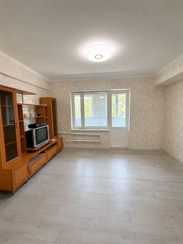 Срочно! Продается квартира на Дубовой (Яшнабад) 1