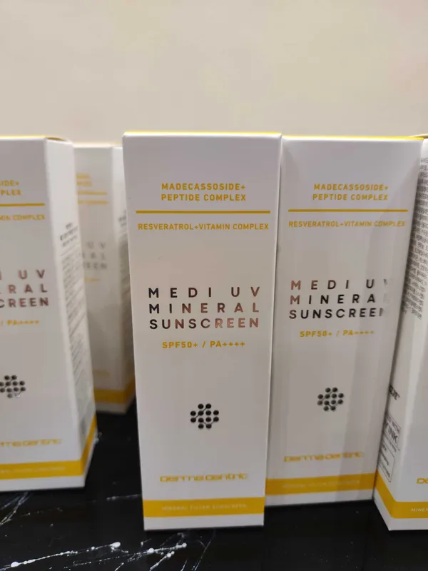 MEDI UV MINERAL SUNSCREEN Derma Centric maxsuloti 5 MEDI UV MINERAL SUNSCREEN Derma Centric maxsuloti 5