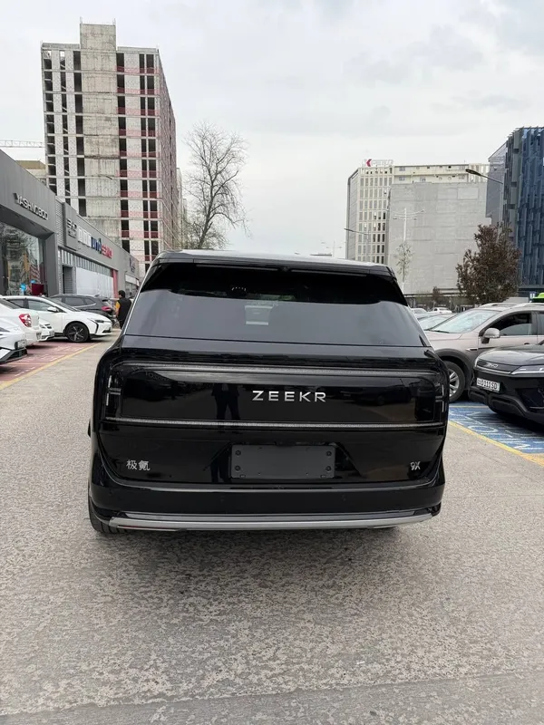 Zeekr 9X Ultra. 2025 yil. Srochna sotiladi. — фото 4