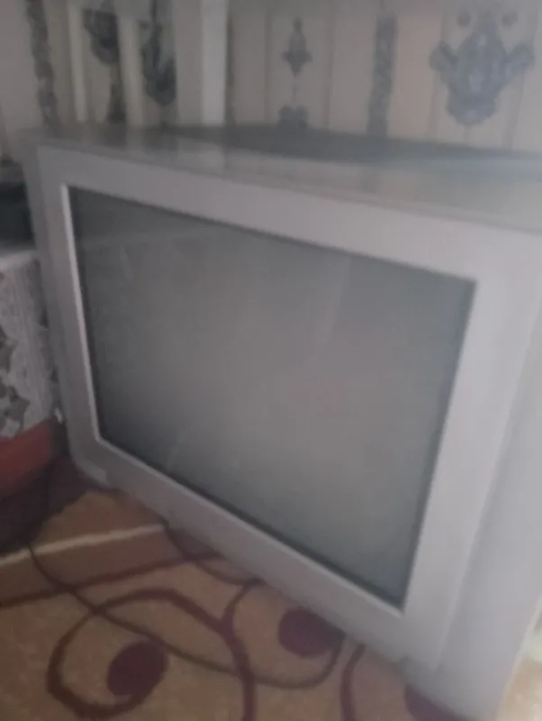 Продаю телевизор Продаю телевизор