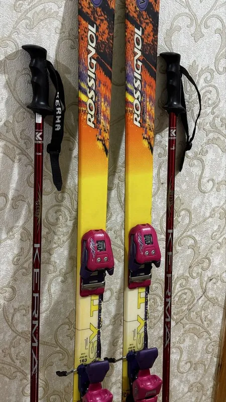 Горные лыжи 160см + палки 4