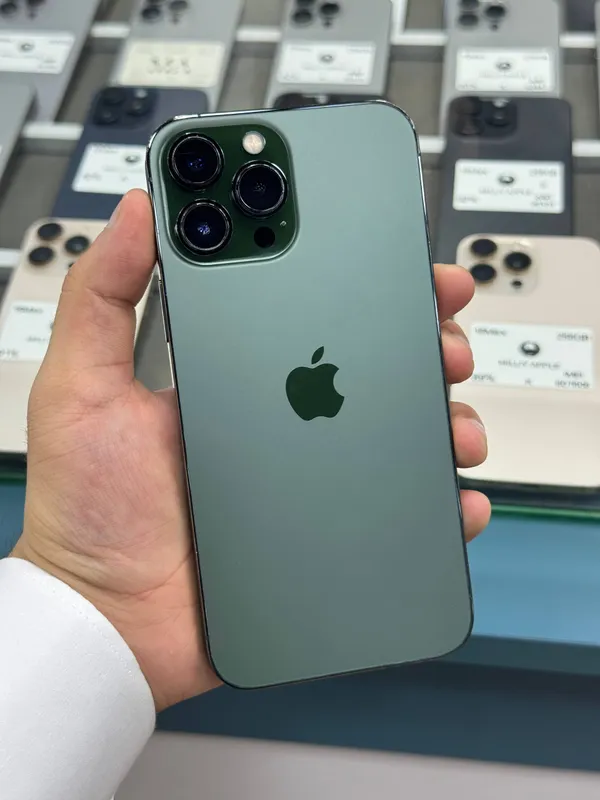 iPhone 13 Max iPhone 13 Max