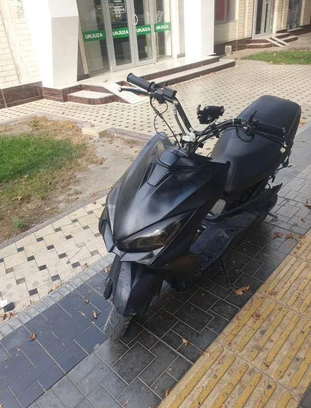 Skuter sotiladi srochno 3