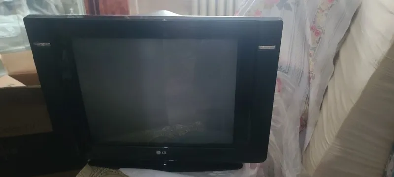 Televizor LG noviy 4 Televizor LG noviy 4